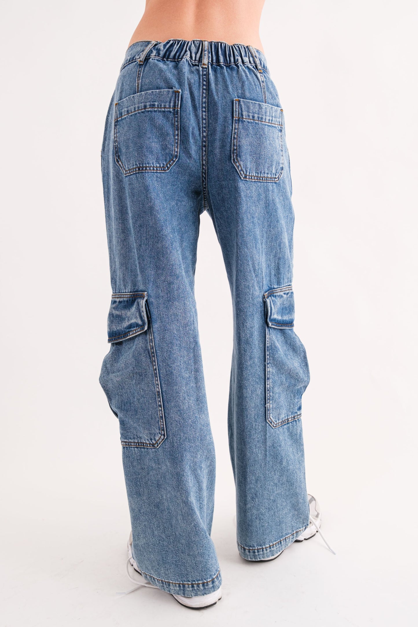 DANIELA LOW RISE WIDE LEG CARGO JEANS